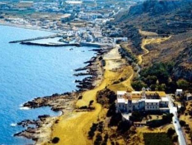 platanias