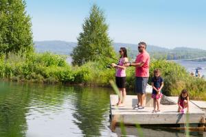 Auberge Du Lac Taureau,Joliette>>Charette,4 star