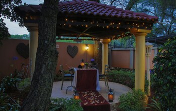Casa Toscana,Lynnwood>>Johannesburg,4 star