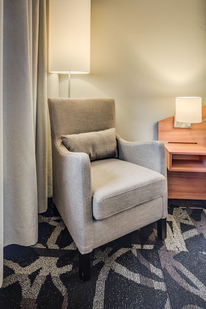 leonardo hotel groningen city center