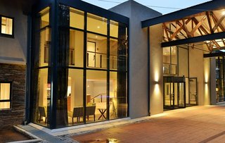 premier resort sani pass