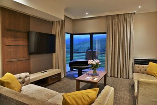premier resort sani pass