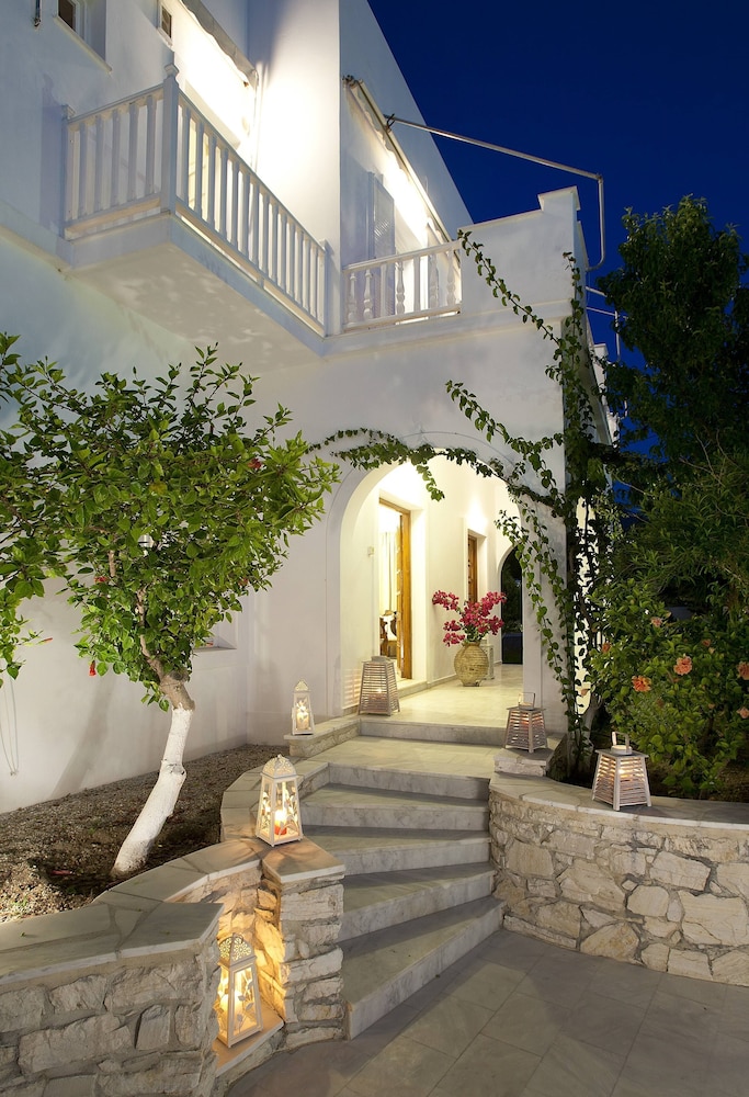 paros