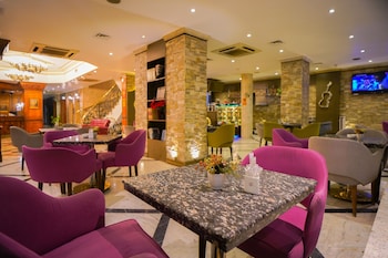 royal marshal hotel