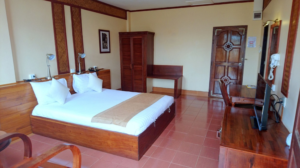 pakse hotel and restaurant