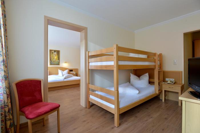 garni hotel alpin scheffau