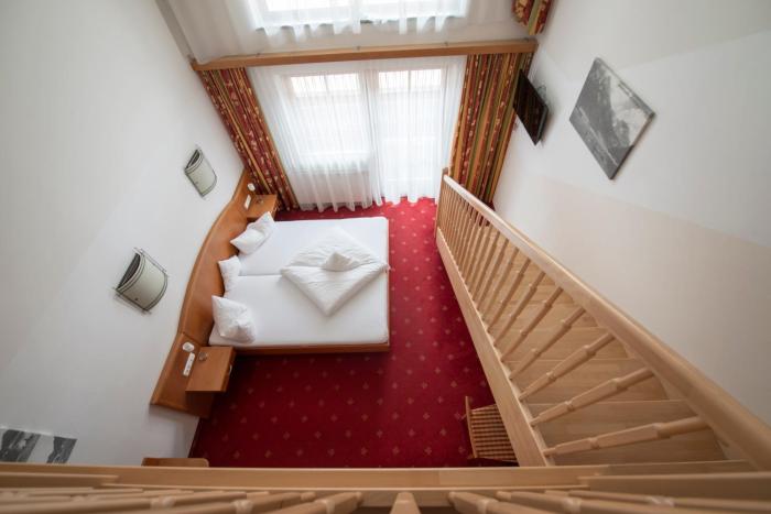 garni hotel alpin scheffau