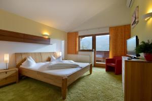 garni hotel alpin scheffau