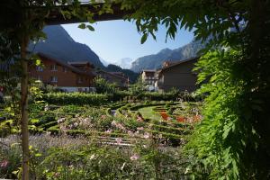 alpenrose hotel and gardens