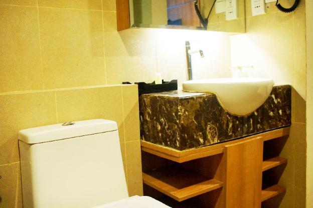 dprimahotel mega kuningan