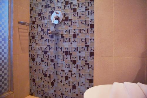 dprimahotel mega kuningan