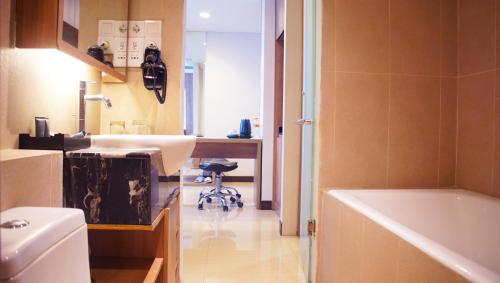 dprimahotel mega kuningan