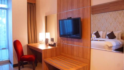 dprimahotel mega kuningan