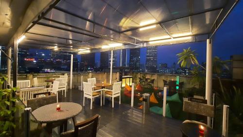 dprimahotel mega kuningan