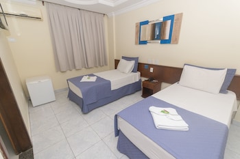 hotel portinari ponte da amizade