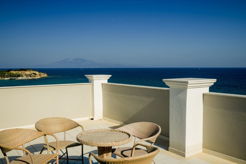 alexandra beach resort and spa