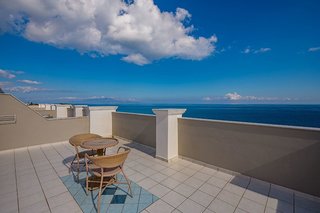 alexandra beach resort and spa