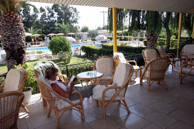 pyli bay hotel