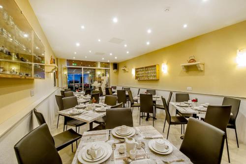 alborada aparthotel