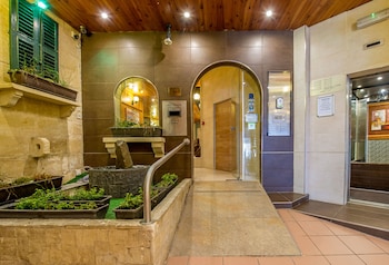 alborada aparthotel