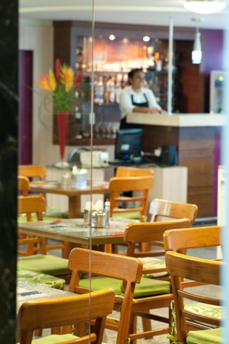 hotel iracema travel