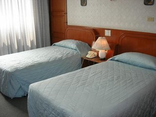 Elizabeth Hotel,Din Daeng>>Bangkok,3 star