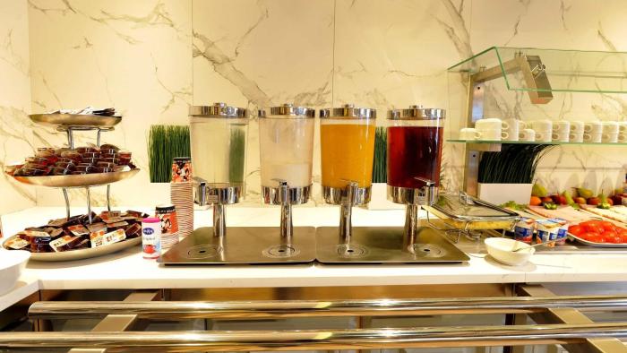 st joseph hotel hamburg reeperbahn st pauli kiez