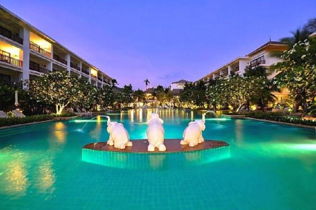 naithonburi beach resort