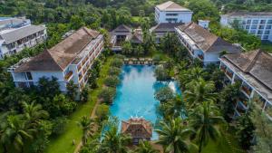 naithonburi beach resort