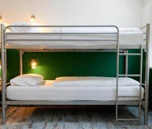 Ballhaus Berlin Hostel,Kleinmachnow>>Berlin,1 star