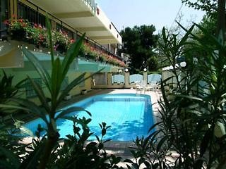hotel artide