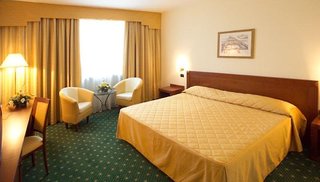 Phi Hotel Cavalieri,Bra>>Alessandria,4 star