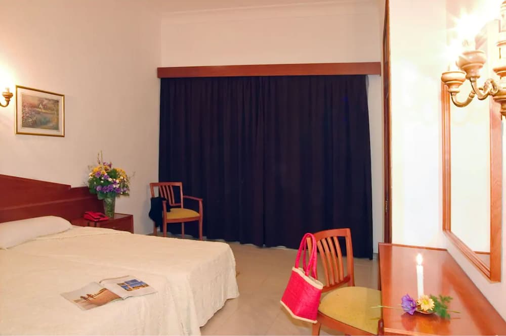 Villa Real Club Apartments,Andratx>>Andraitx,3 star