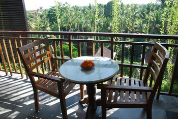 ubud village hotel