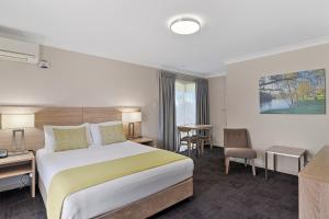 Quality Inn Carriage House,Forest Hill>>East Wagga Wagga,4 star