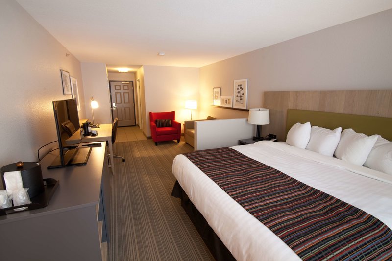 country inn and suites by radisson decorah ia