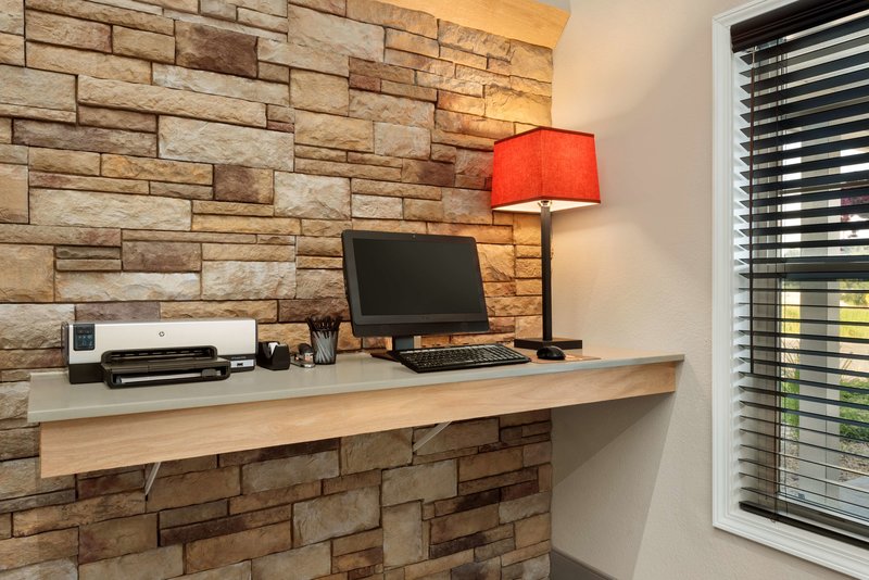 country inn and suites by radisson decorah ia
