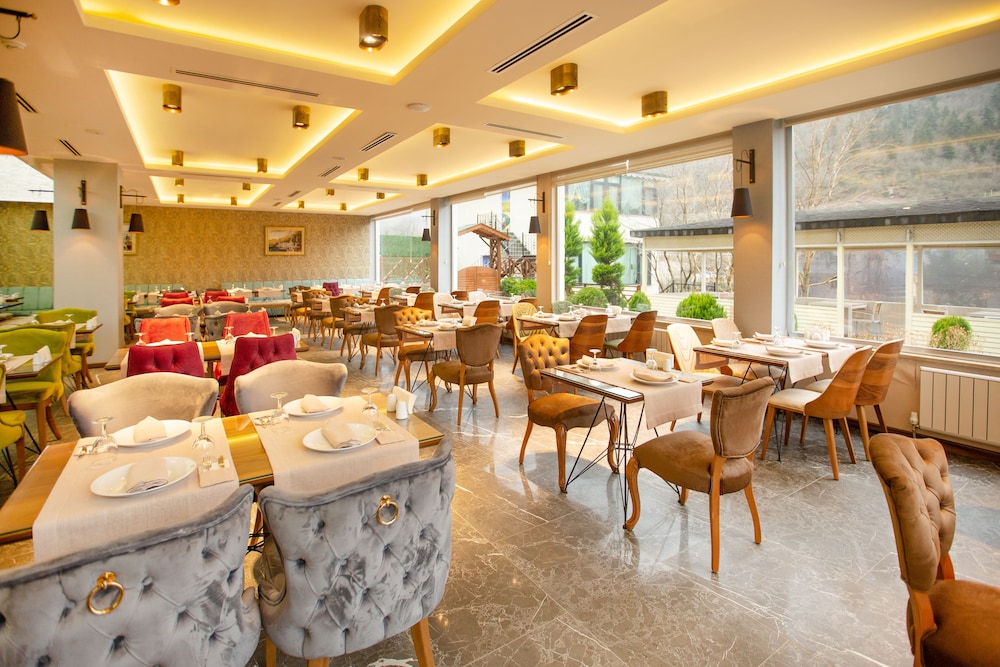 jolnar garden hotel
