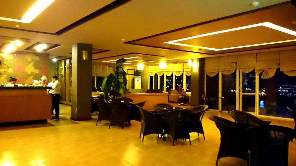 tan binh hotel