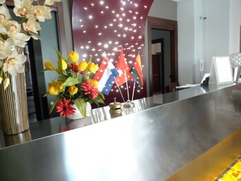 Hotel De Meis,Via Roma, 202,3 star