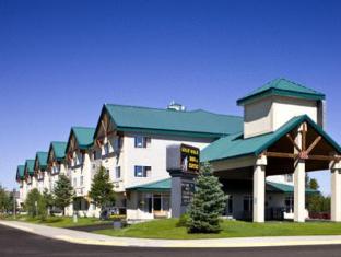 gray wolf inn and suites