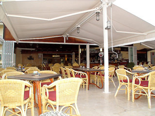 cabot tres torres apartamentos