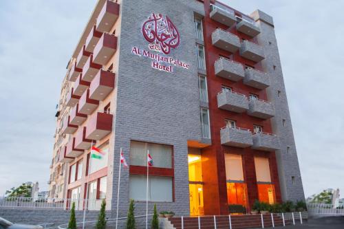 al murjan palace hotel