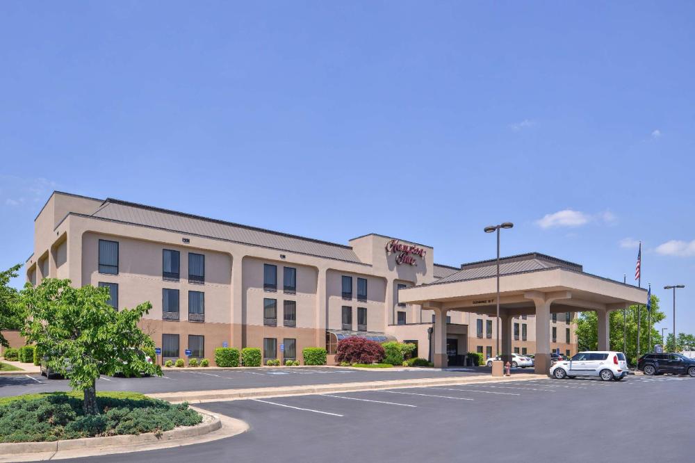 hampton inn staunton