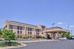 hampton inn staunton