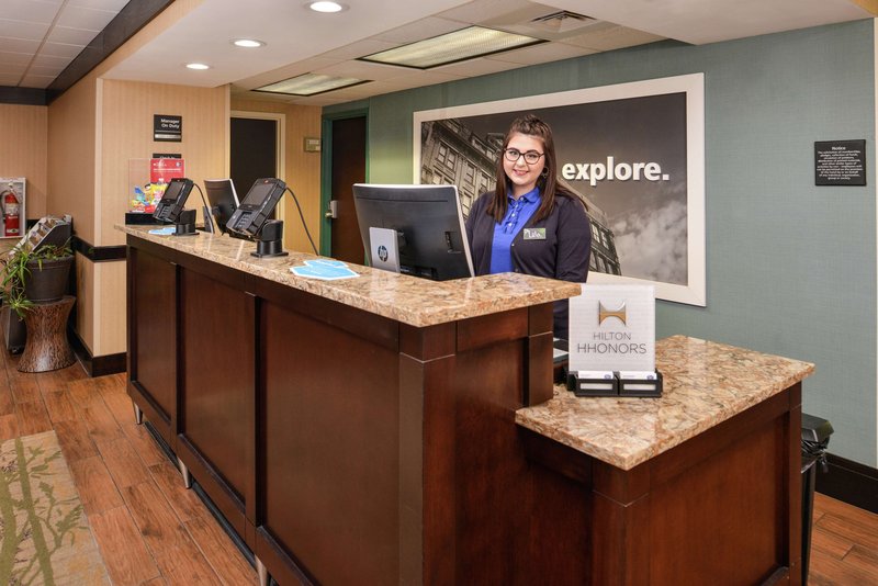 hampton inn staunton