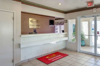 econo lodge downtown south