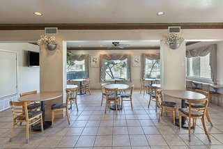 econo lodge downtown south