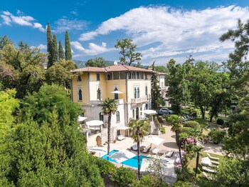 hotel villa astra