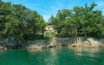 hotel villa astra